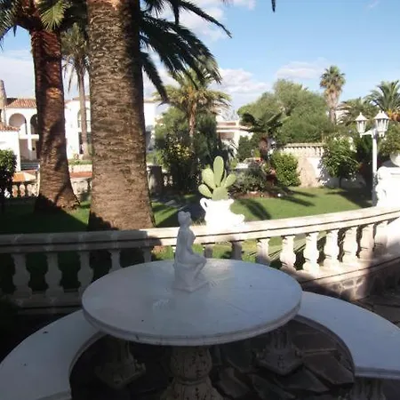 Holiday home Amb Amarre I Jardi
